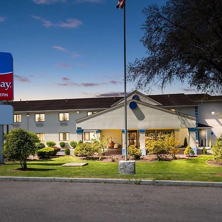 Surestay Plus By Best Western Reading North Exterior foto